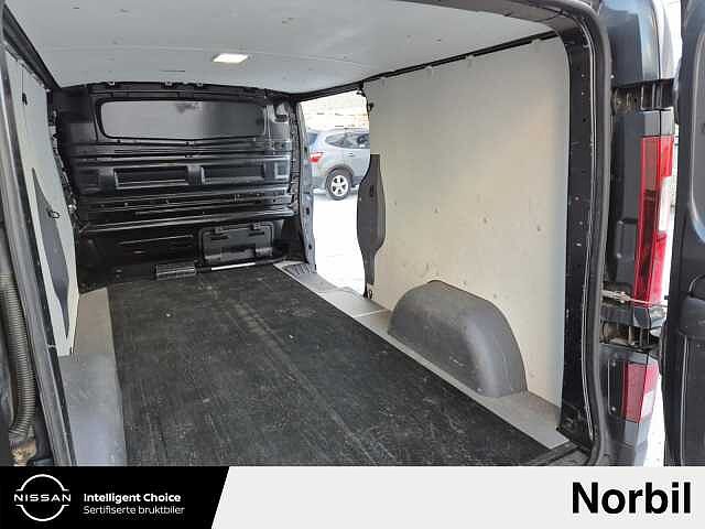 Nissan NV300 Working Star