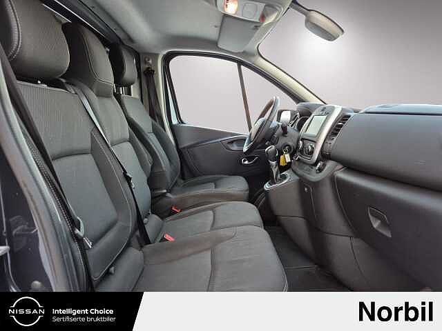 Nissan NV300 Working Star