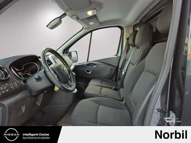 Nissan NV300 Working Star