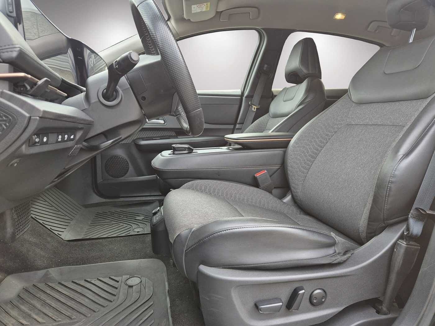 Nissan Ariya Advance